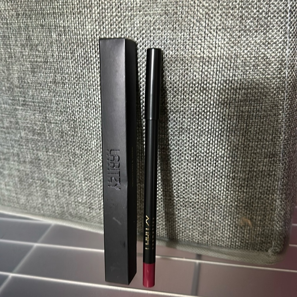 Laritzy Gel Liner in Merlot